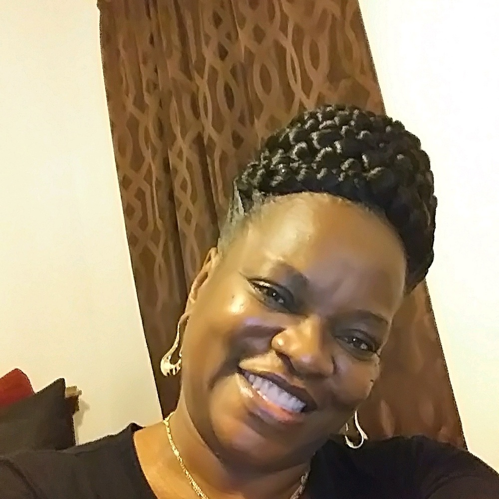 Meet your Posher, Deborah